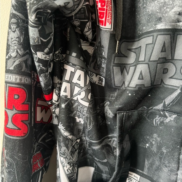 Star Wars comic hoodie, empire strikes back, men’s medium, black white and red - Picture 2 of 7